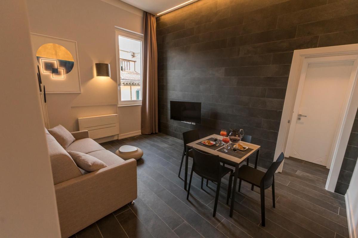 Residenza Trinita Maggiore ナポリ エクステリア 写真